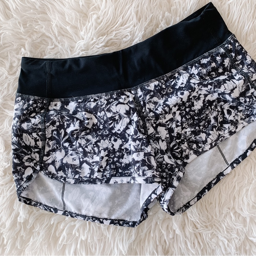 lululemon athletica: Speed Short (2.5")